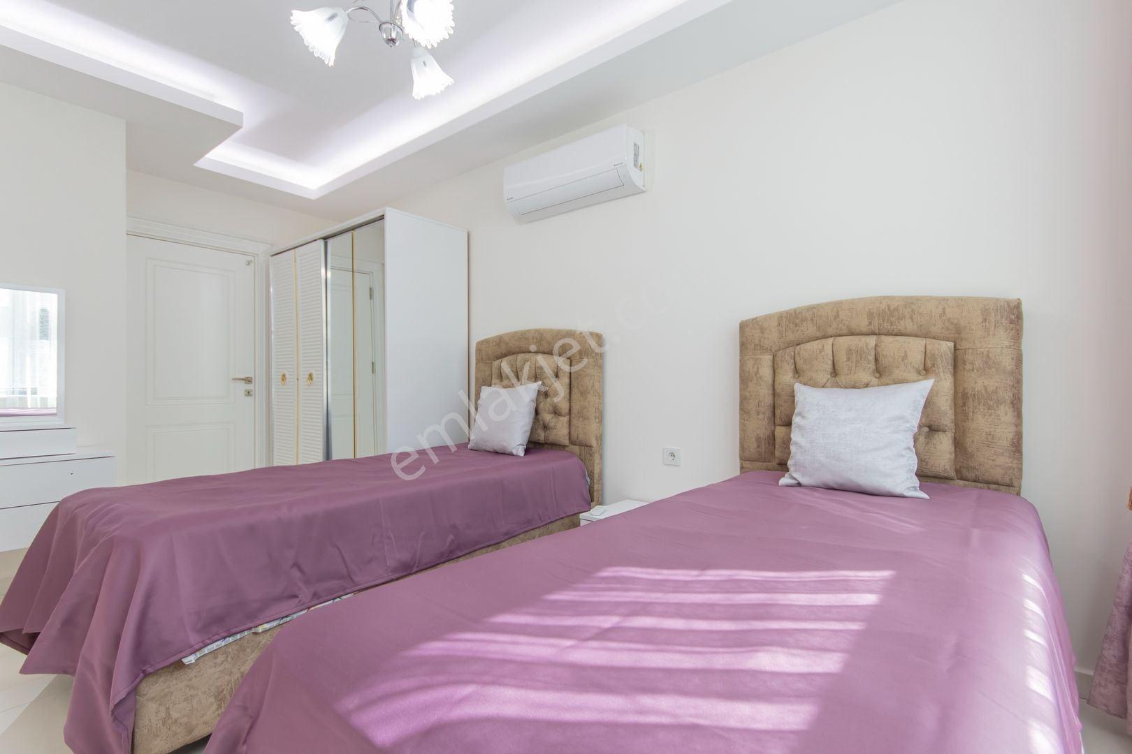 Alanya Mahmutlarda Ultra Lüks Eşyalı Merkezi Konumda 2+1 Daire — fotoğraf 7