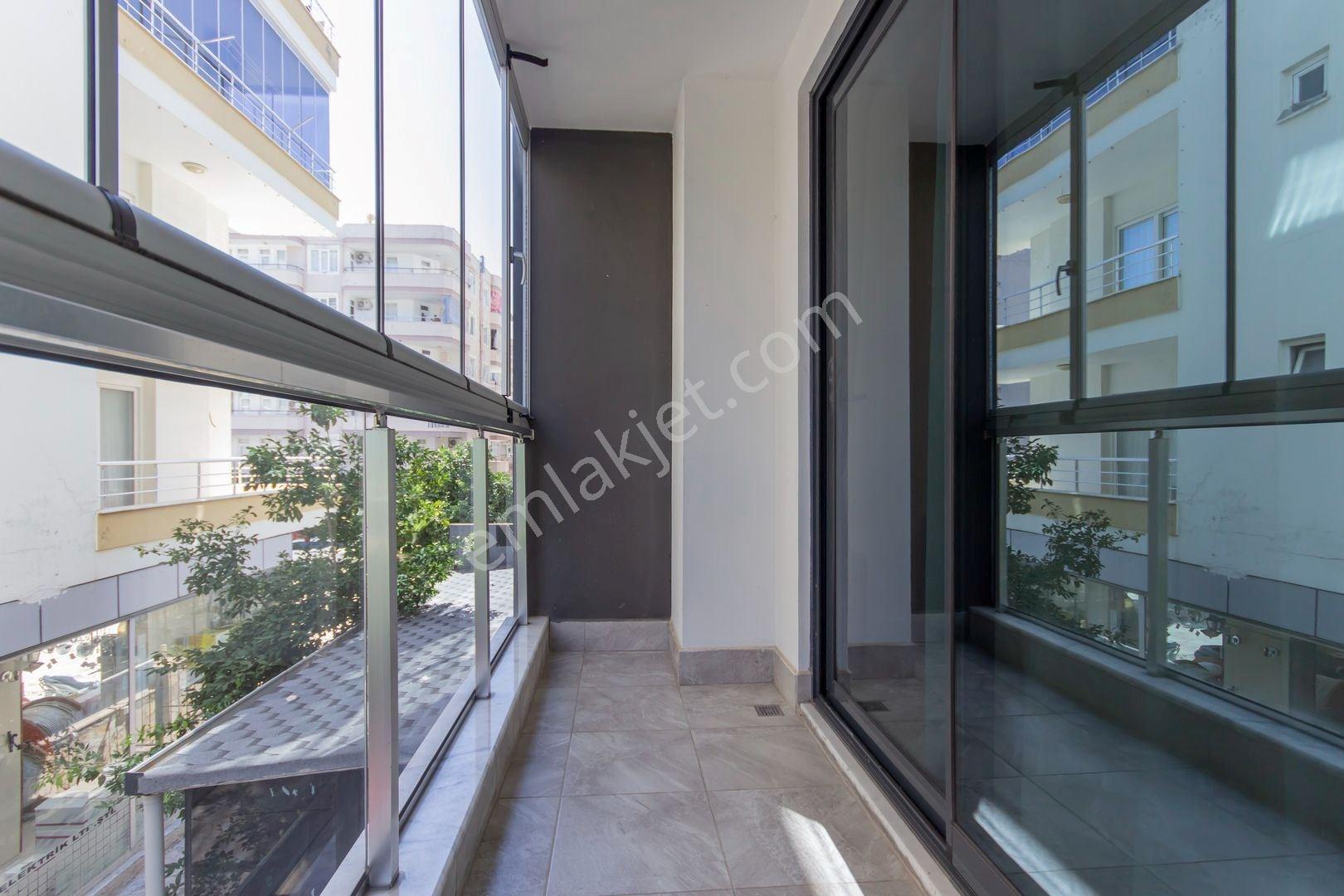 Alanya Mahmutlarda Ultra Lüks Eşyalı Merkezi Konumda 2+1 Daire — fotoğraf 11