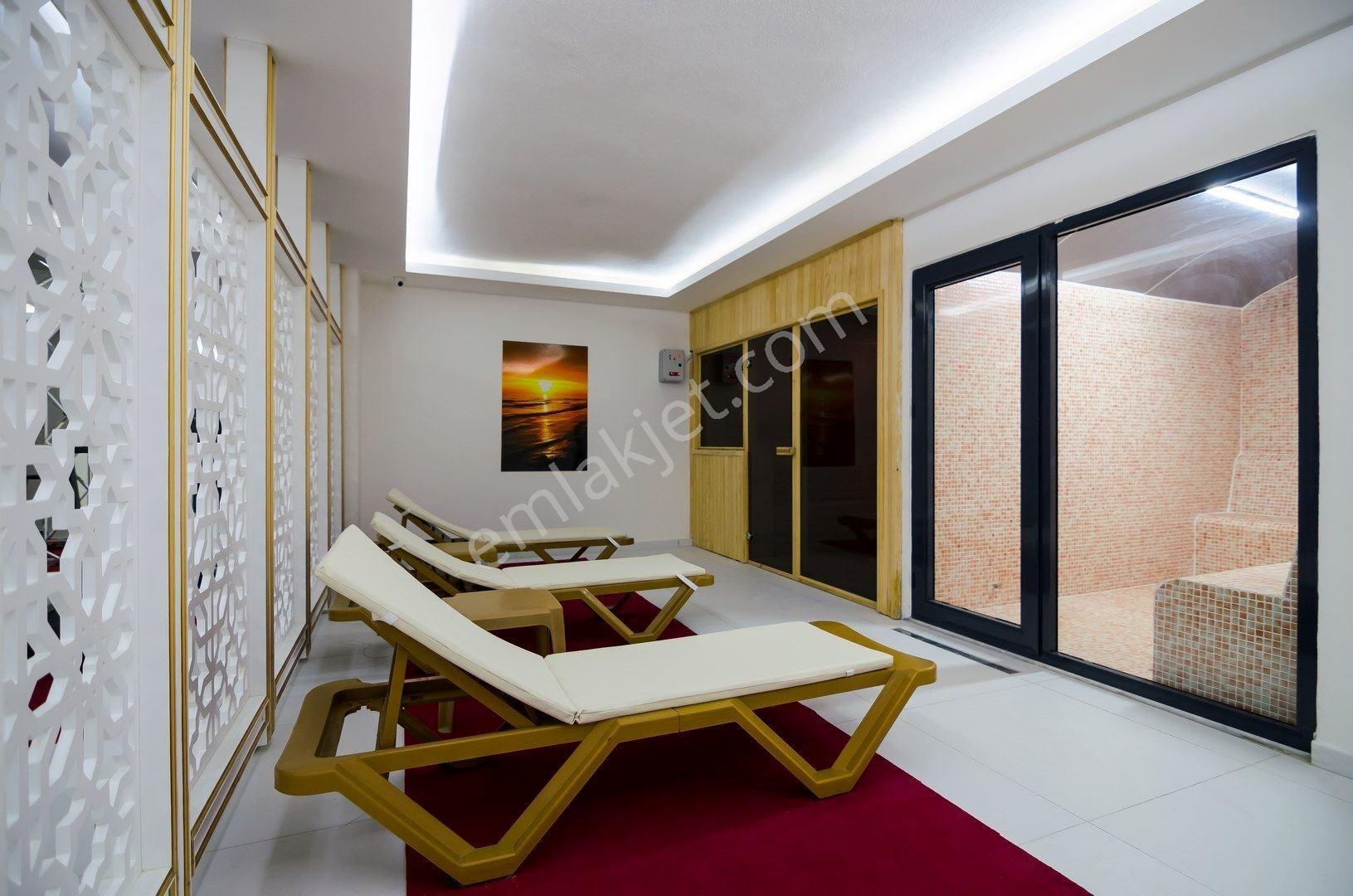 Alanya Mahmutlarda Ultra Lüks Eşyalı Merkezi Konumda 2+1 Daire — fotoğraf 21