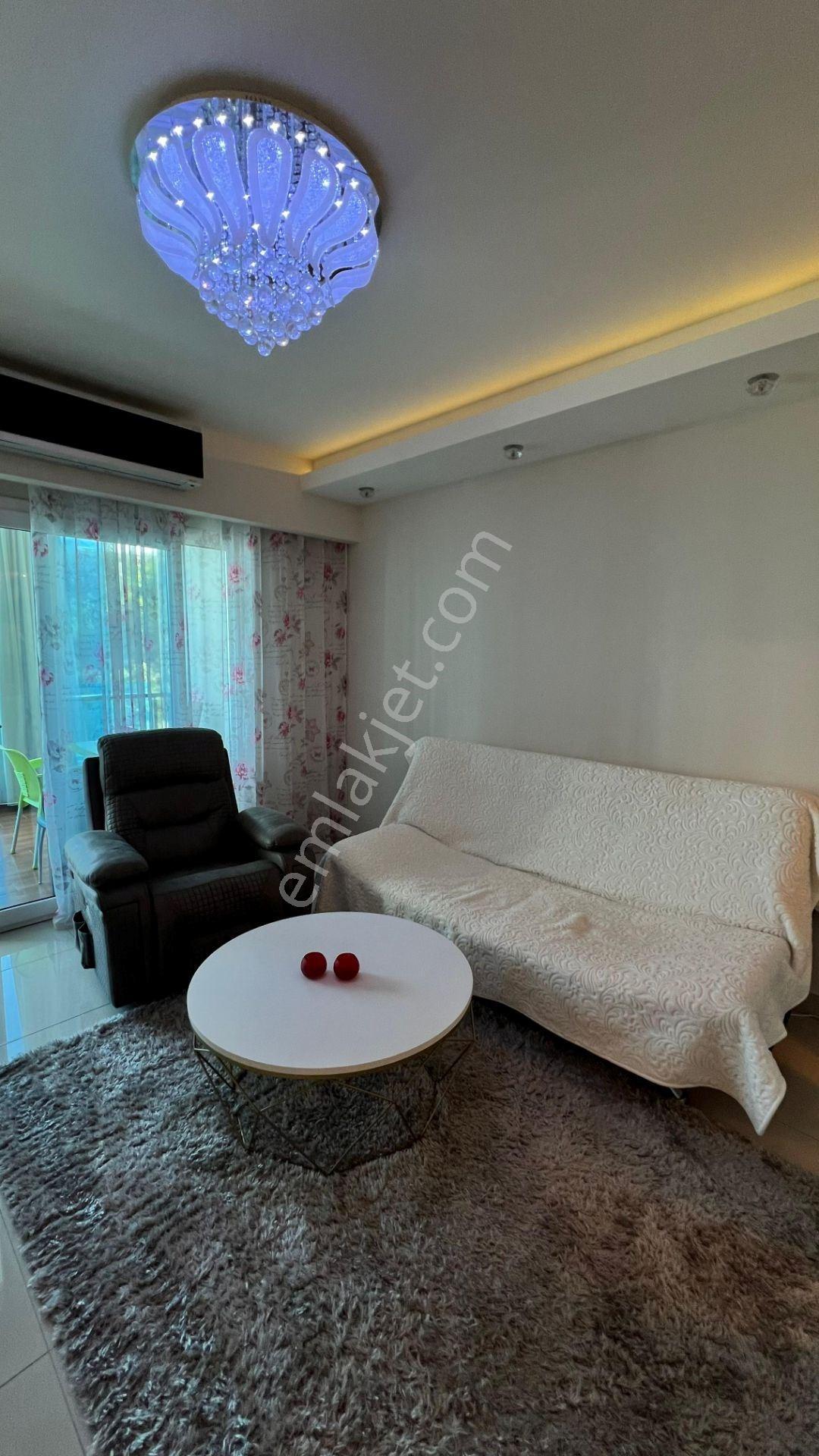 Alanya Mahmutlar’da Lüks Kompleks İçerisinde Full Eşyalı 1+1 Satılık Daire — fotoğraf 12
