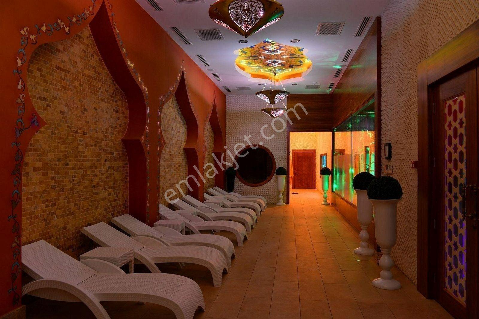 Alanya Mahmutlar’da Lüks Kompleks İçerisinde Full Eşyalı 1+1 Satılık Daire — fotoğraf 31