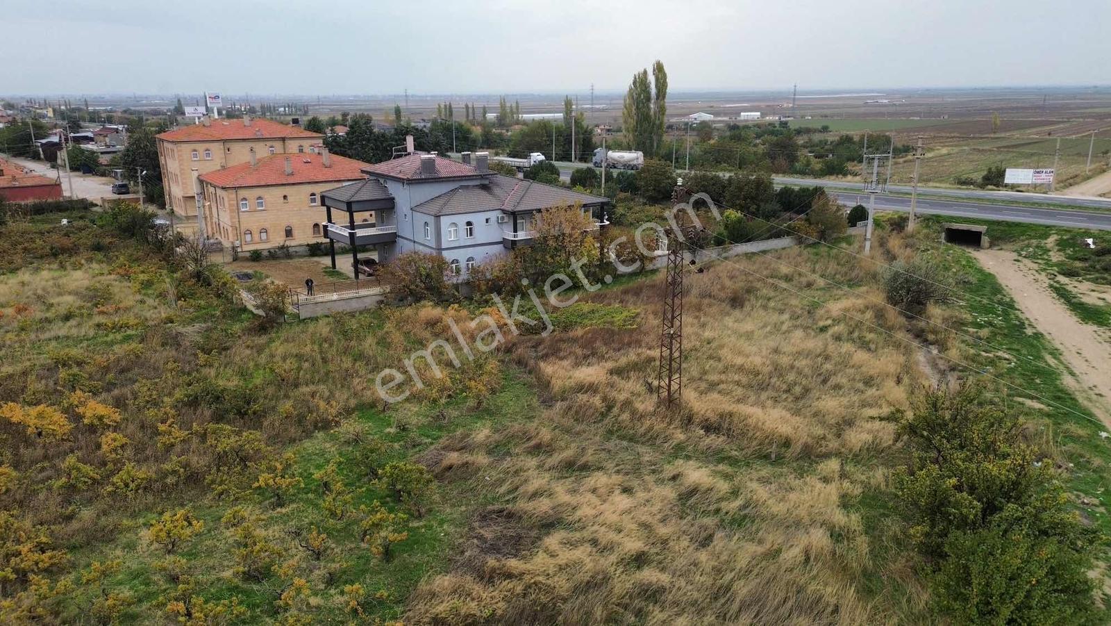 Ankara Yoluna 70 Metre Mesafede — fotoğraf 20
