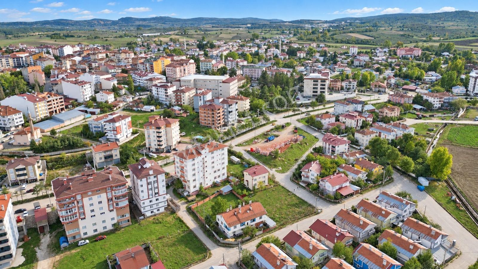 █devrekani Merkezde / 356 M² / Zemin+4 Kat İmarlı / Anayola 30 M — fotoğraf 10