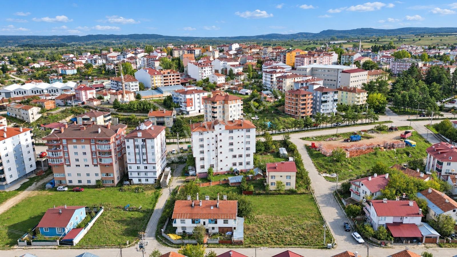 █devrekani Merkezde / 356 M² / Zemin+4 Kat İmarlı / Anayola 30 M — fotoğraf 13