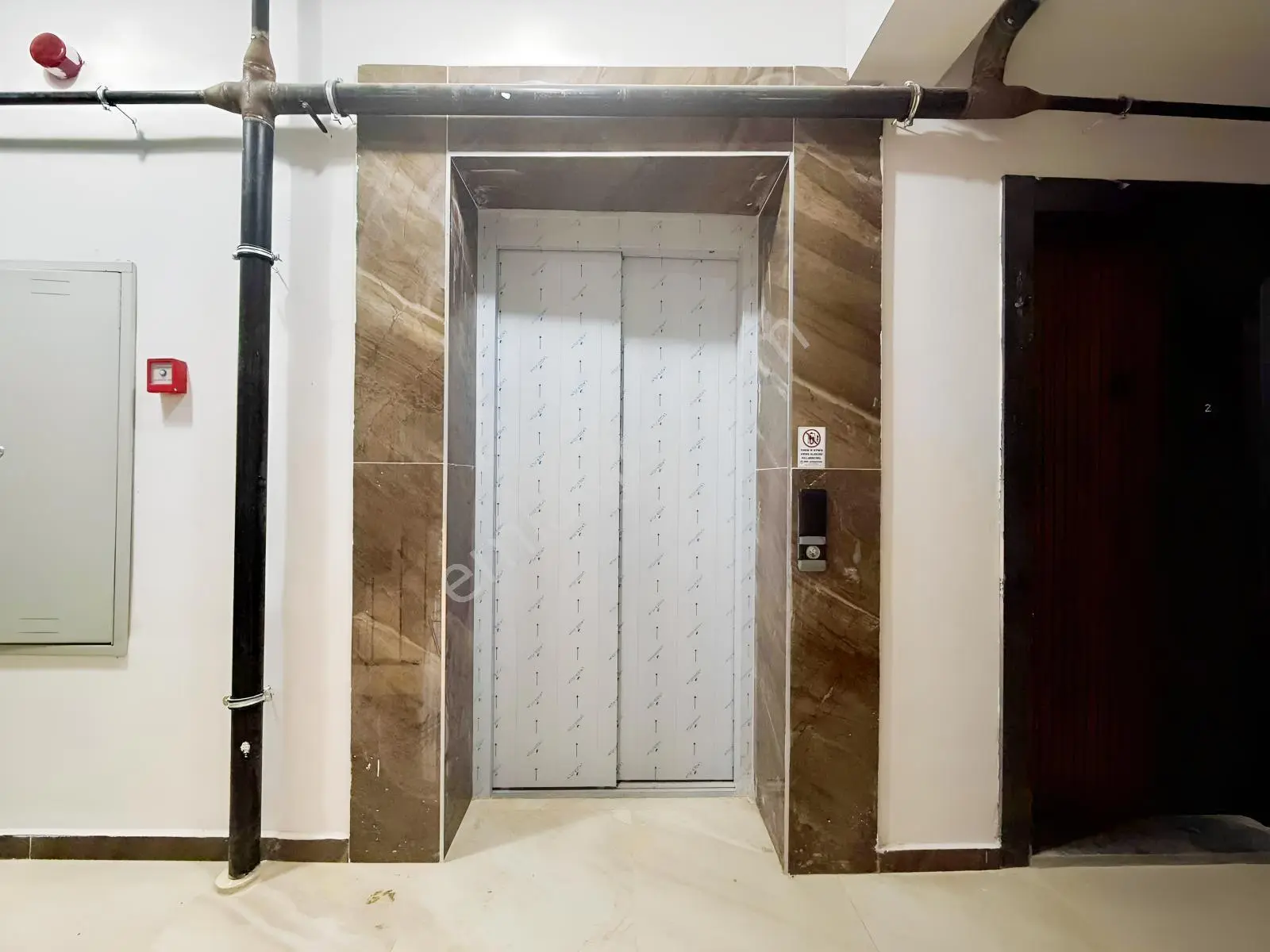 Ersin Çağlar'dan Cumhuriyette Cazip Fiyatlı 1+1 Daire — fotoğraf 6