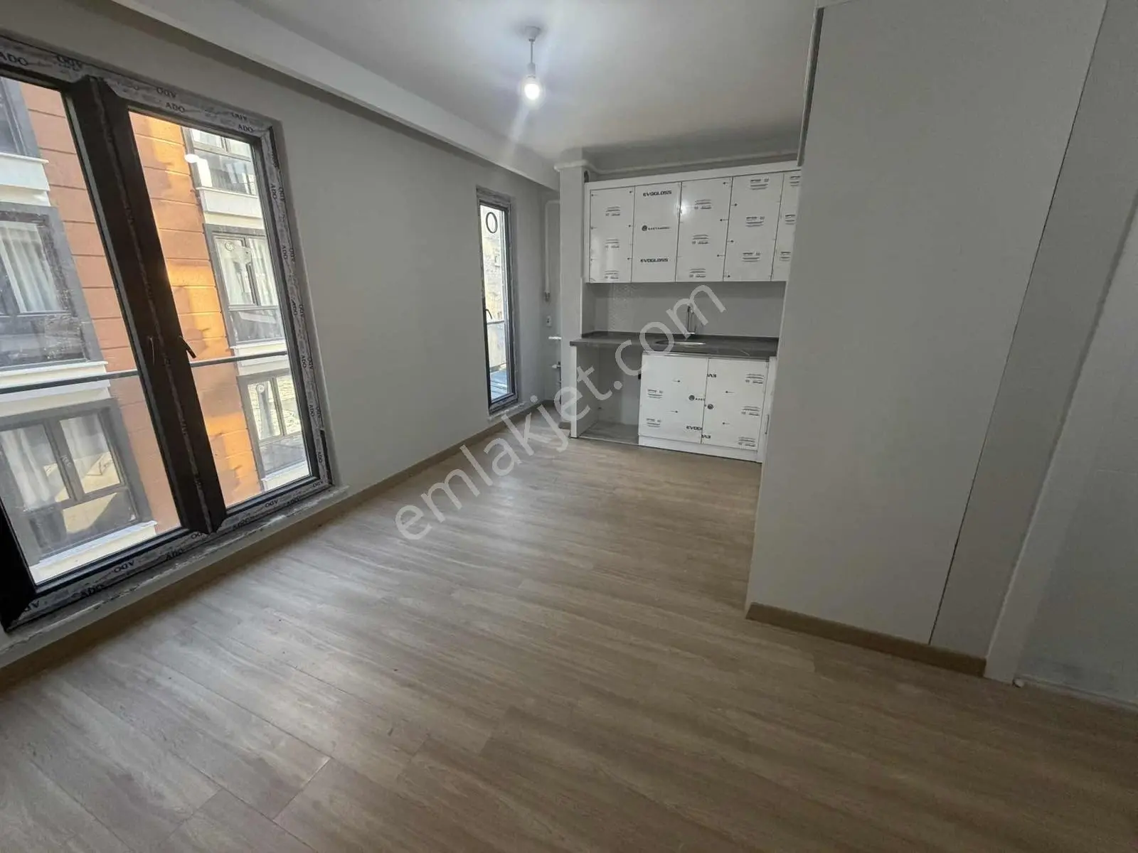Ersin Çağlar'dan Cumhuriyette Cazip Fiyatlı 1+1 Daire — fotoğraf 9