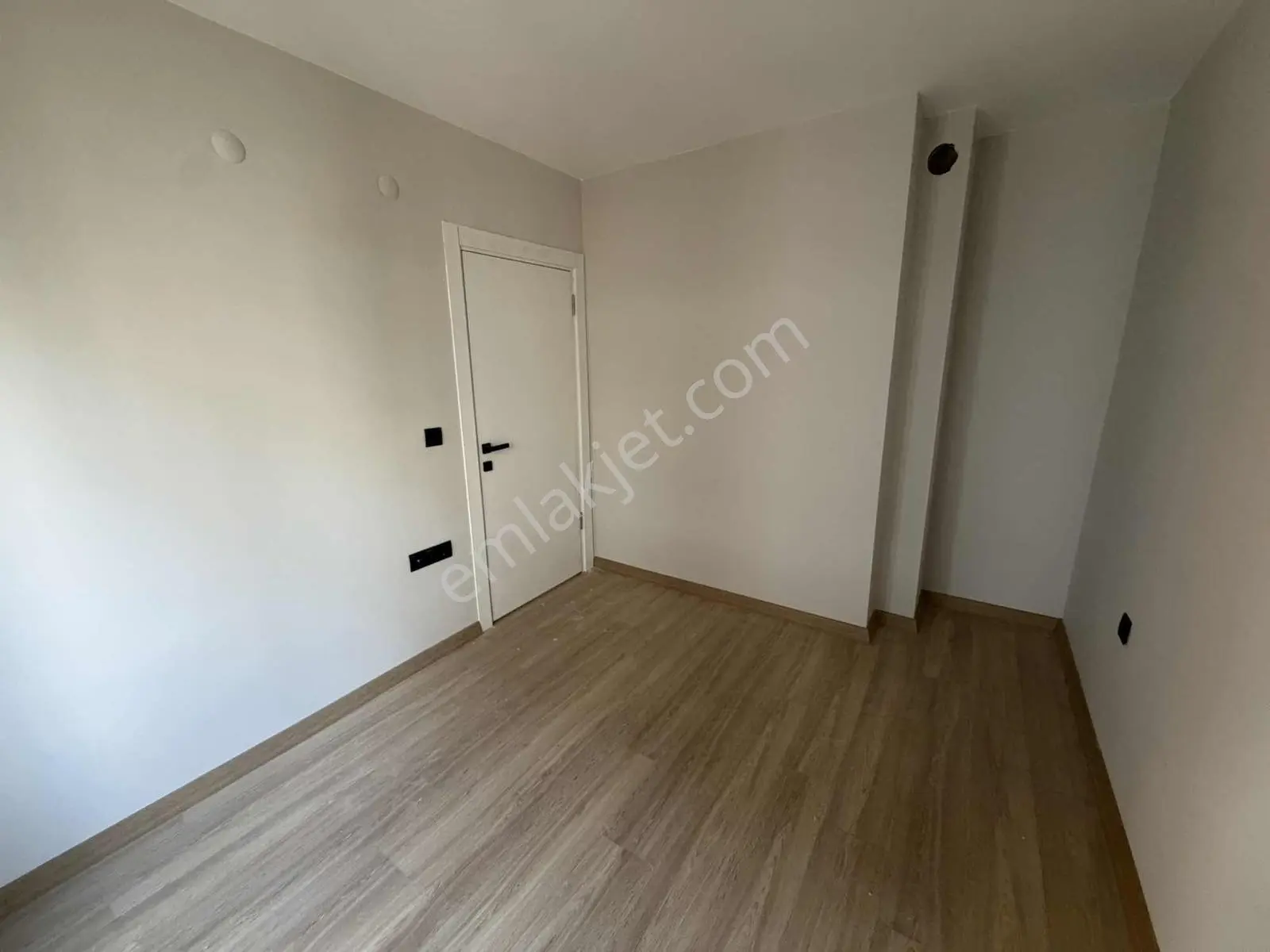Ersin Çağlar'dan Cumhuriyette Cazip Fiyatlı 1+1 Daire — fotoğraf 10