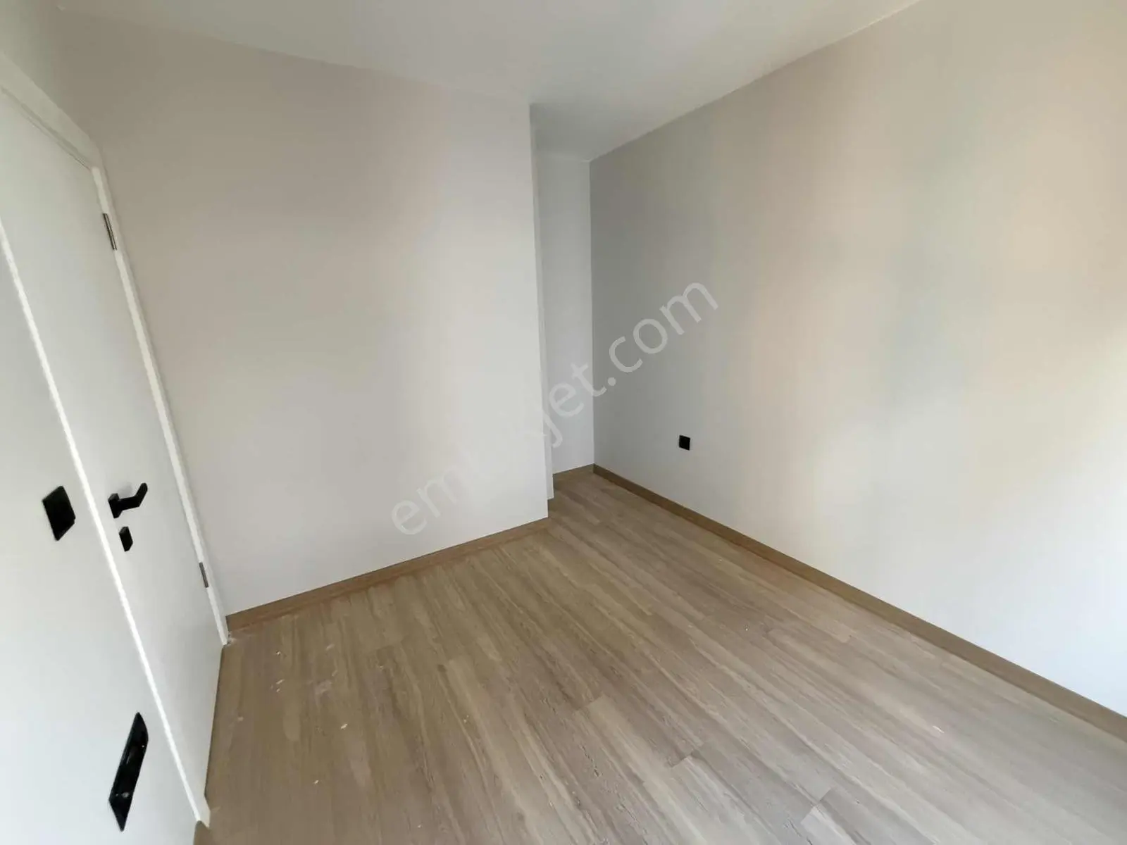 Ersin Çağlar'dan Cumhuriyette Cazip Fiyatlı 1+1 Daire — fotoğraf 12