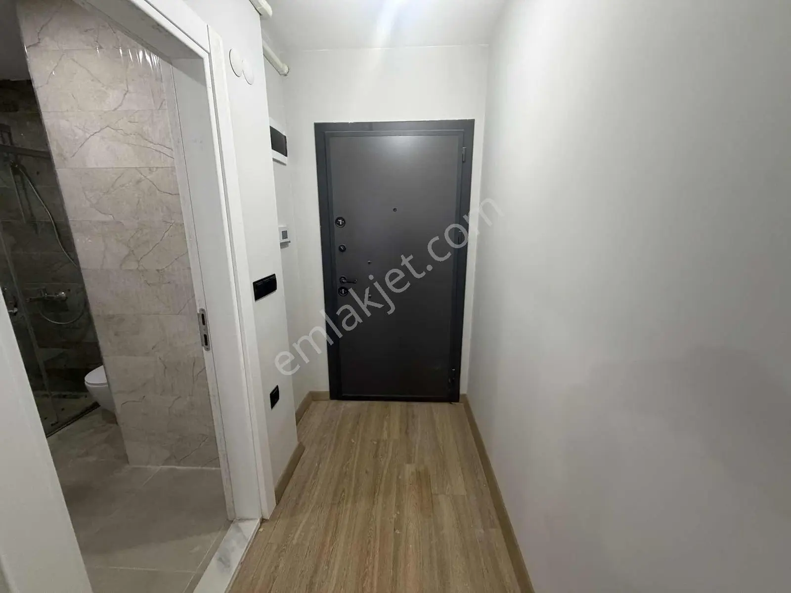Ersin Çağlar'dan Cumhuriyette Cazip Fiyatlı 1+1 Daire — fotoğraf 25