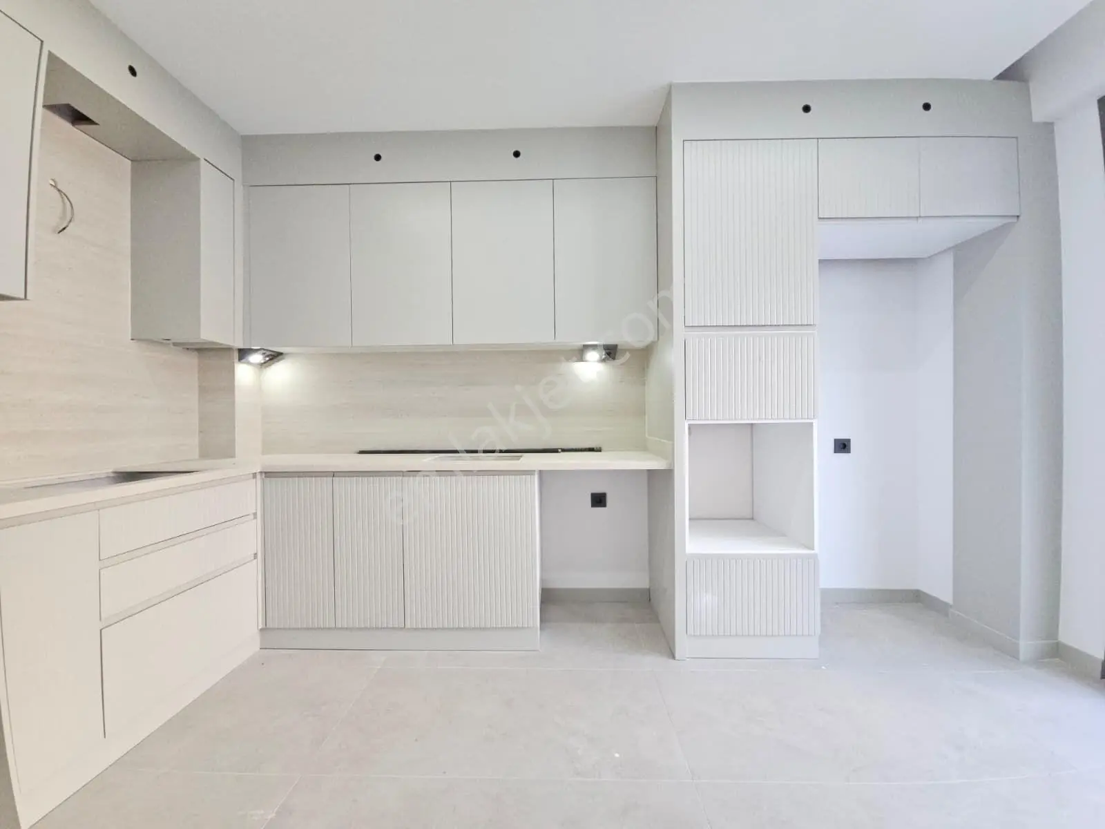 Denizli Şemikler De 165m2 3+1 Site İçerisinde Mükemmel Konumda Geniş Satılık Daireler — fotoğraf 6