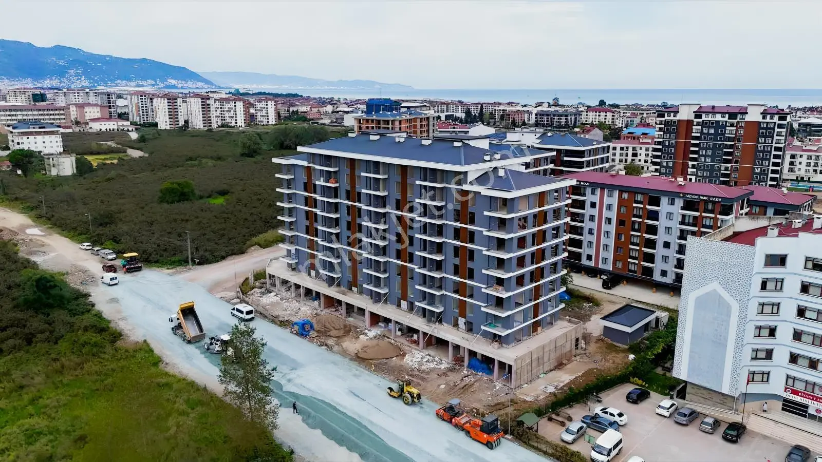 Ersin Çağlar'Dan Cumhuriyette Satılık 1+1 Site Dairesi