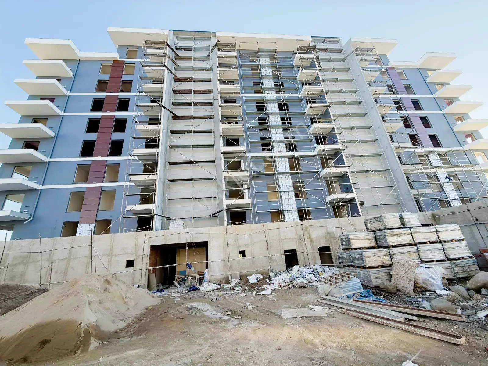 Ersin Çağlar'dan Cumhuriyette Satılık 1+1 Site Dairesi — fotoğraf 23