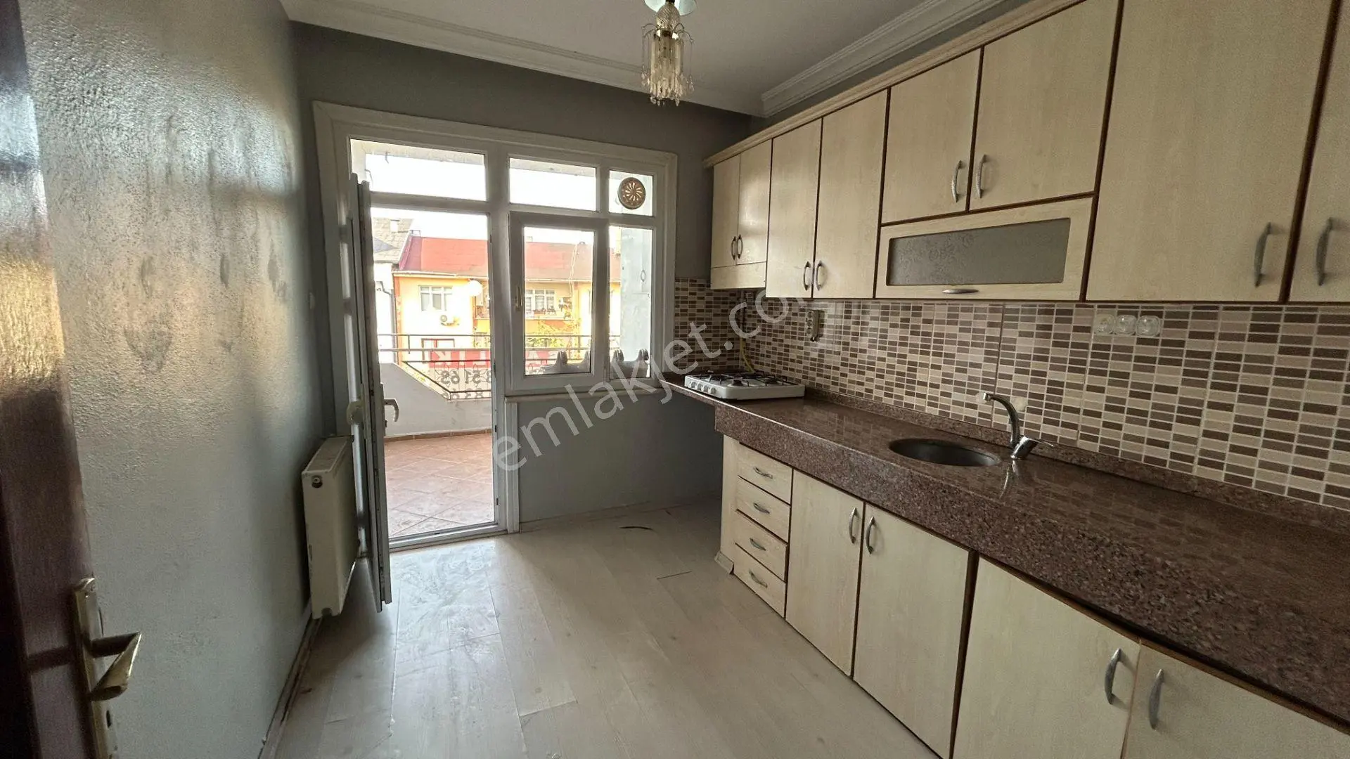 Uzmanlar'dan Postane Caddesi Satılık 3+1 Uygun Daire — fotoğraf 6