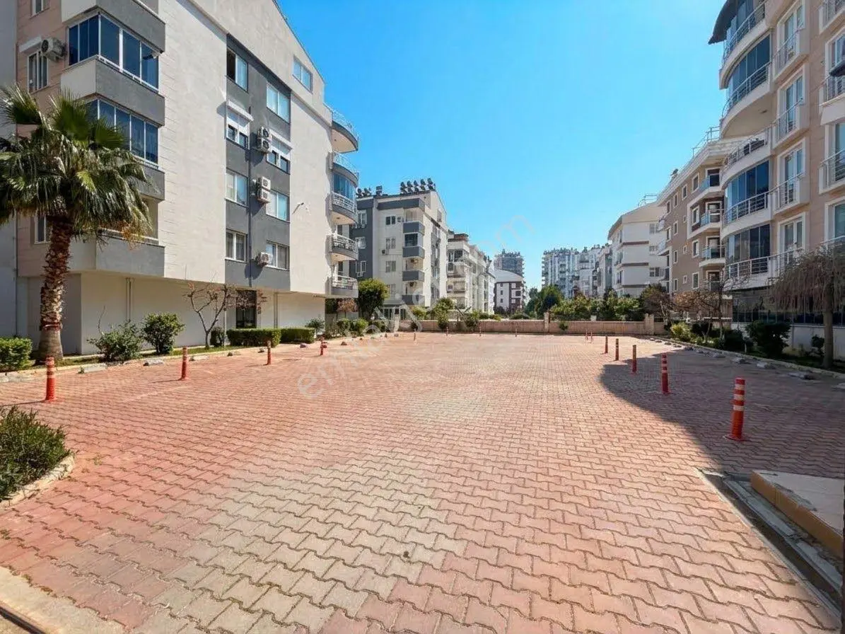 Liman'da Satılık 3+1 Geniş Metrekare, Yenilenmiş İç Mekân, Havuzlu Site! — fotoğraf 2