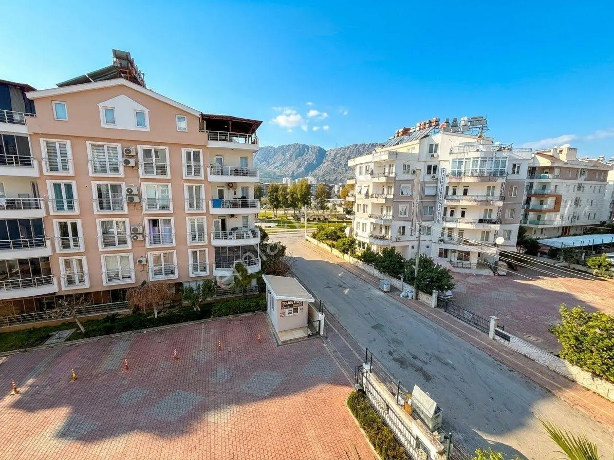 Liman'da Satılık 3+1 Geniş Metrekare, Yenilenmiş İç Mekân, Havuzlu Site! — fotoğraf 3