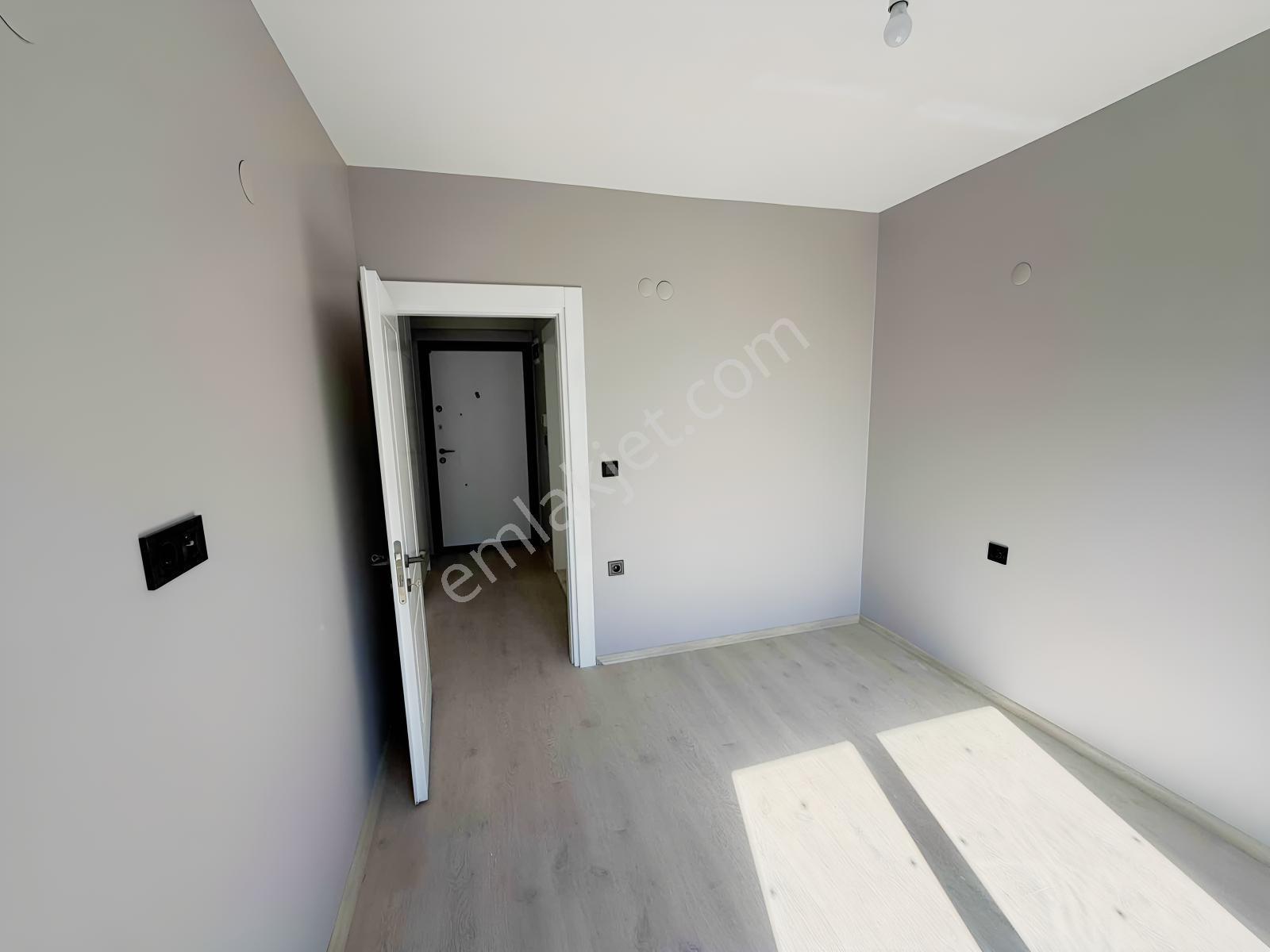 Ersin Çağlar'dan Satılık Lüks 1+1 Site Daire — fotoğraf 17