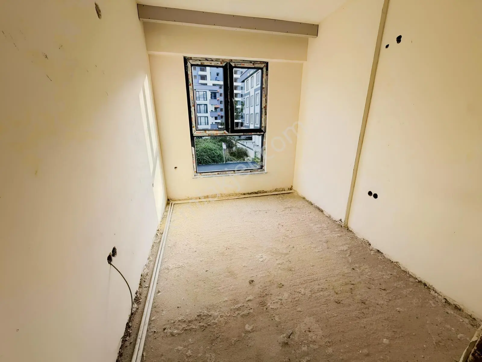 Ersin Çağlar'dan Havuzlu, Ön Cephe Köşe Satılık 1+1 Daire — fotoğraf 20