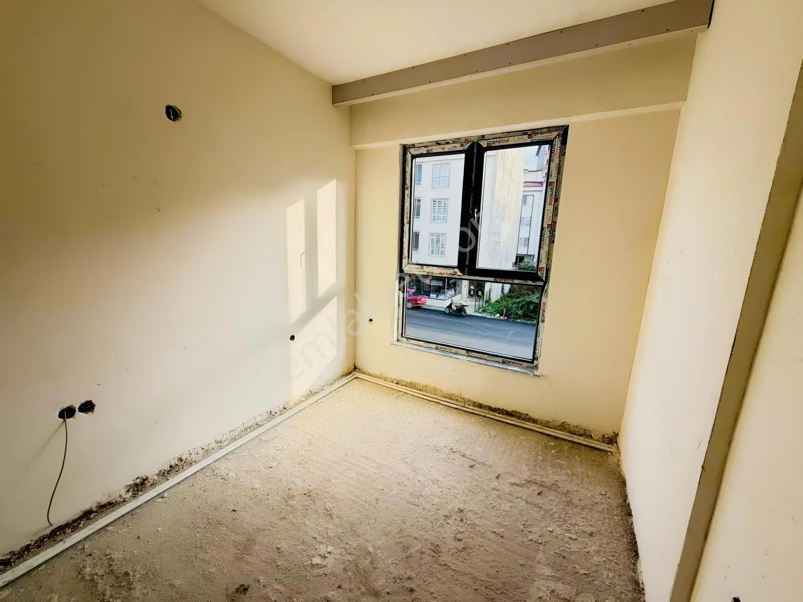 Ersin Çağlar'dan Havuzlu, Ön Cephe Köşe Satılık 1+1 Daire — fotoğraf 23