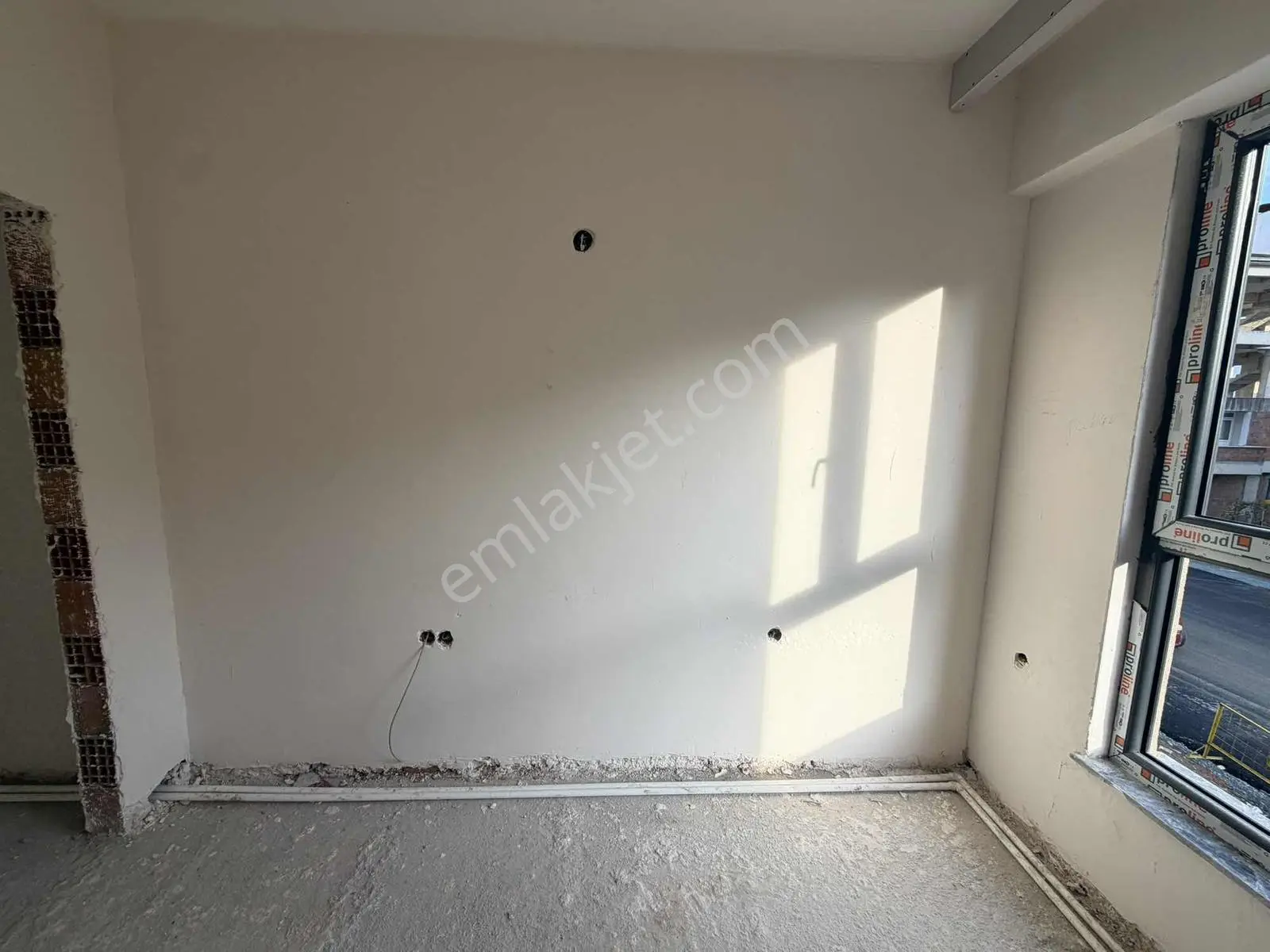 Ersin Çağlar'dan Havuzlu, Ön Cephe Köşe Satılık 1+1 Daire — fotoğraf 24