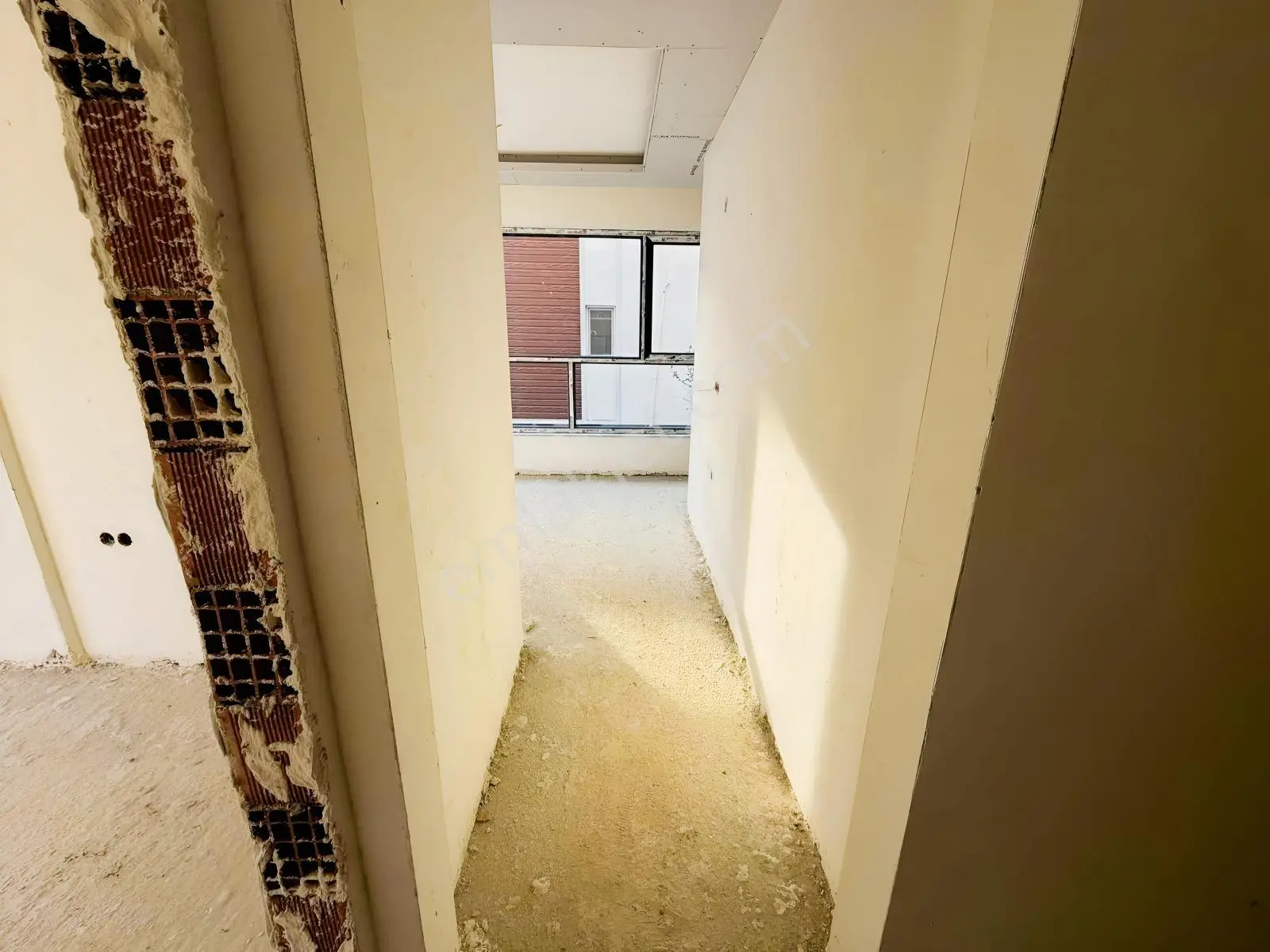 Ersin Çağlar'dan Havuzlu, Ön Cephe Köşe Satılık 1+1 Daire — fotoğraf 28