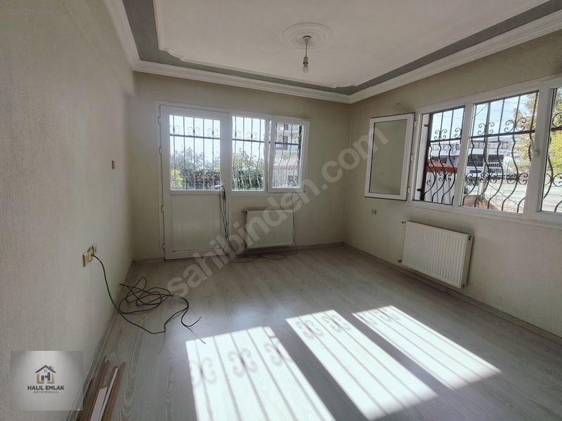 Halil Emlak'tan Boyalı Tertemiz 3+1 100 M2 30.000 Tl — fotoğraf 6