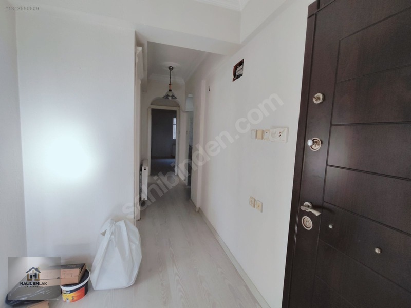 Halil Emlak'tan Boyalı Tertemiz 3+1 100 M2 30.000 Tl — fotoğraf 25