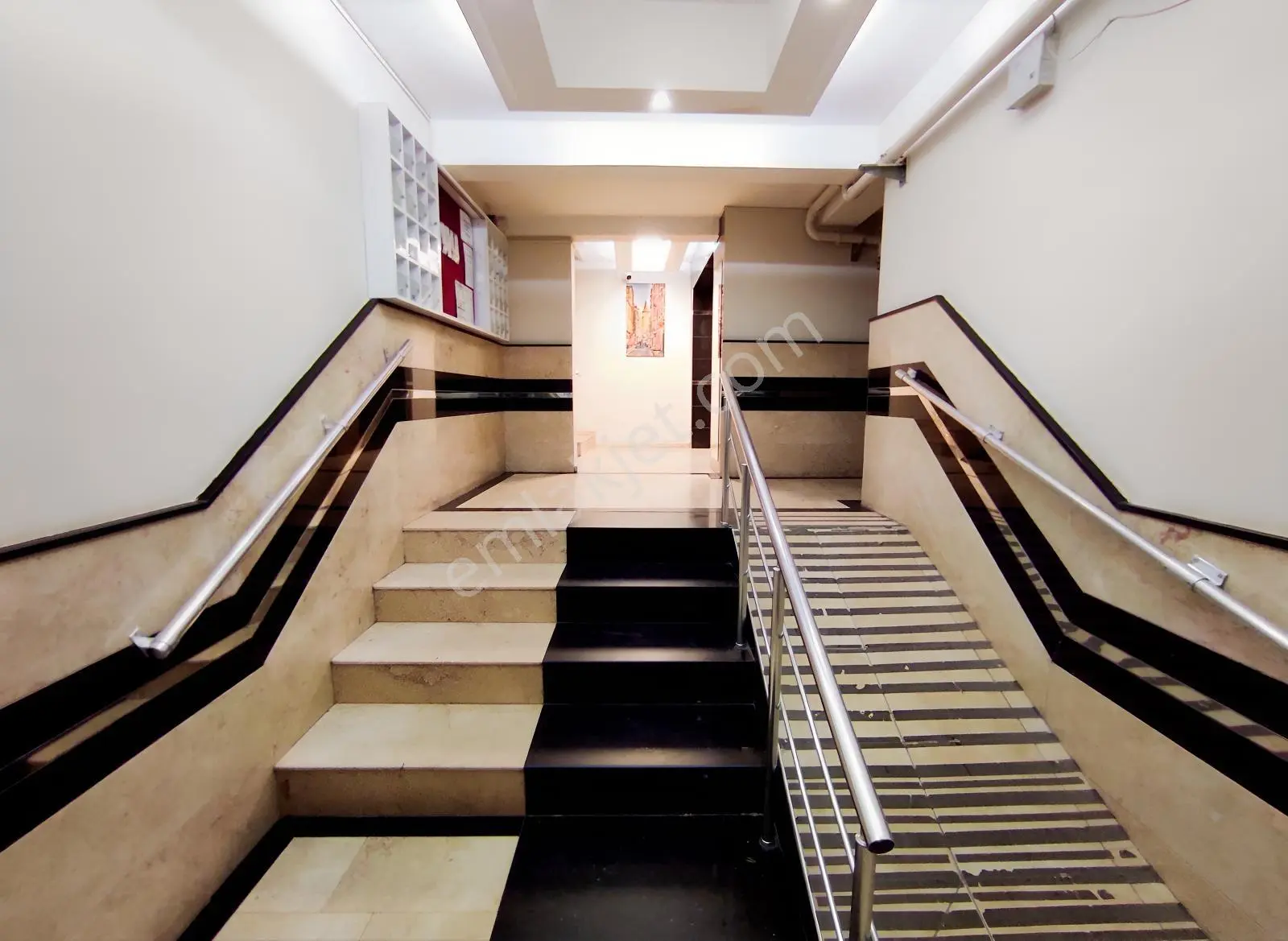Sadullah Ünsal'dan Gültekin Sitesinde Satılık 3+1 Daire — fotoğraf 3