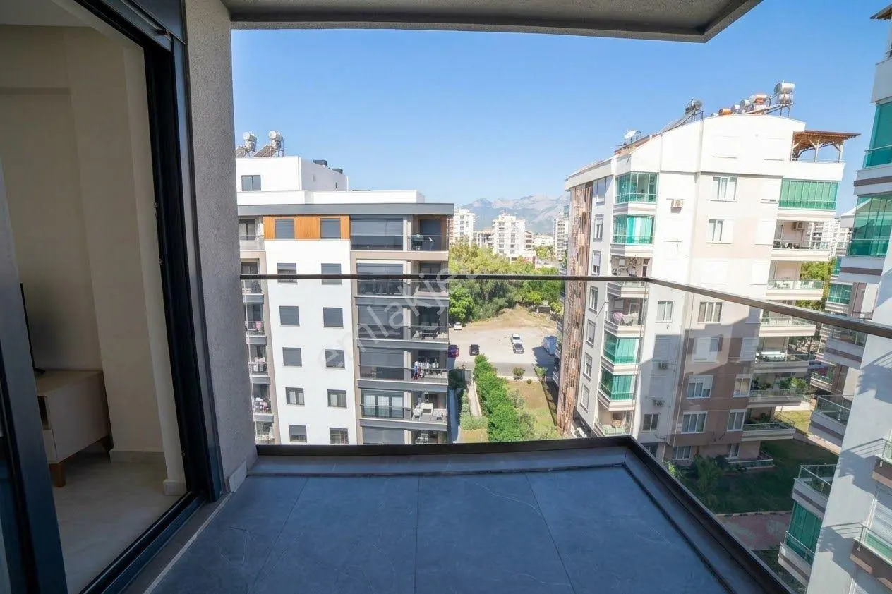Uncalı’nın Prestijli Projesinde Lüks, Konfor Ve Ayrıcalık Bir Arada! Eşyalı Satılık 2+1 — fotoğraf 24