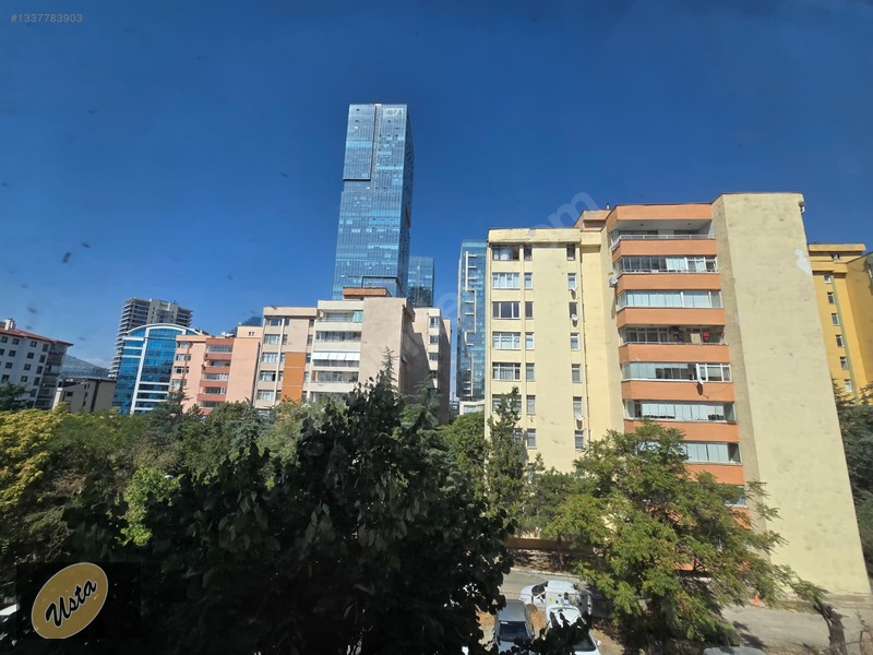 Çukurambar Yağmur Apartmanında 3 Balkonlu 200 M² Satılık 4+1 — fotoğraf 36