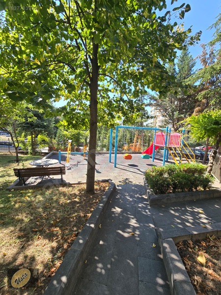 Çukurambar Yağmur Apartmanında 3 Balkonlu 200 M² Satılık 4+1 — fotoğraf 40