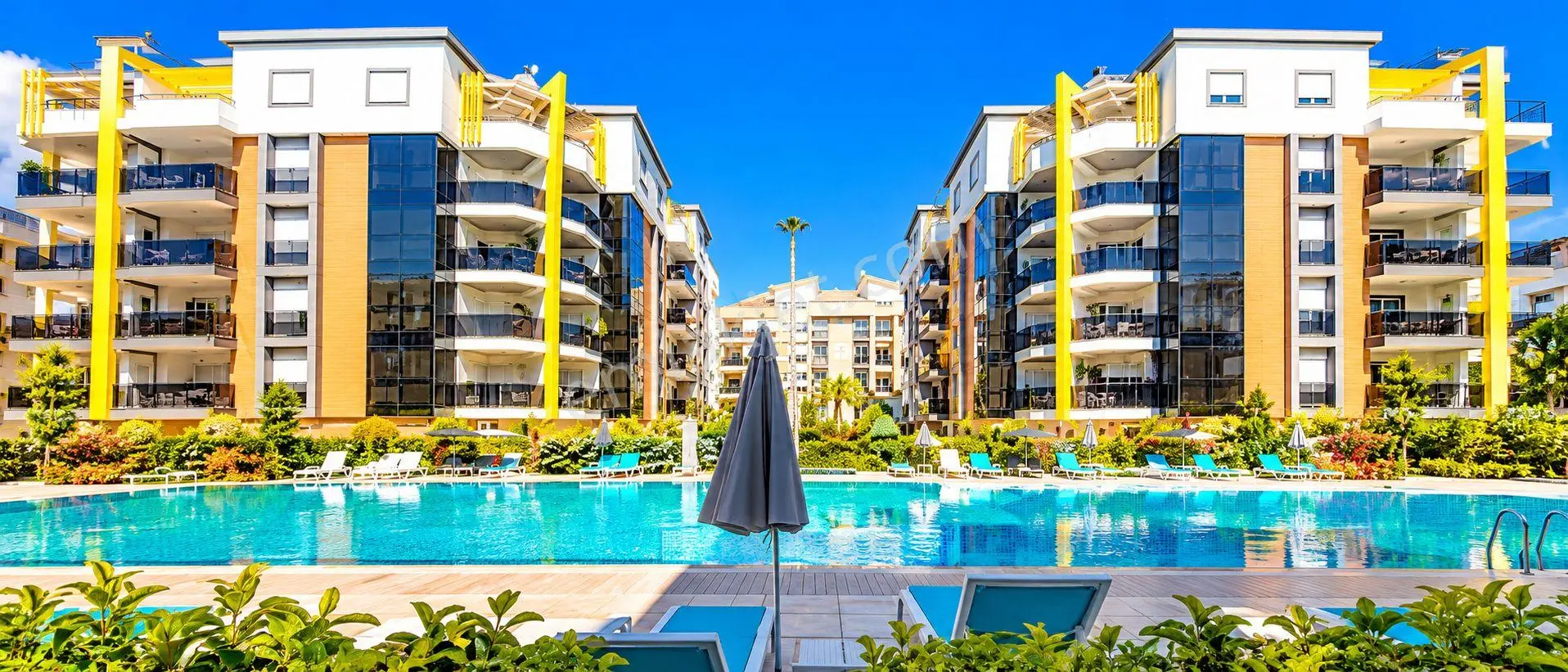 Konyaaltı Liman’da Prestijin Ve Konforun Buluştuğu, Zengin Sosyal Donatılı Lüks Sitede Satılık 2+1 — fotoğraf 2