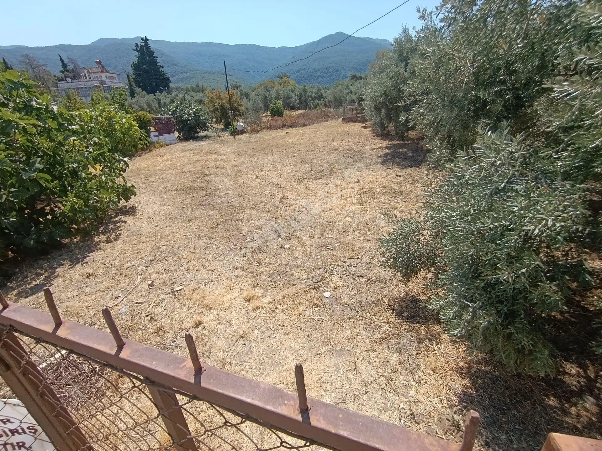 Kuşadası Güzelçamlı'Da Yatırımlık Arsa