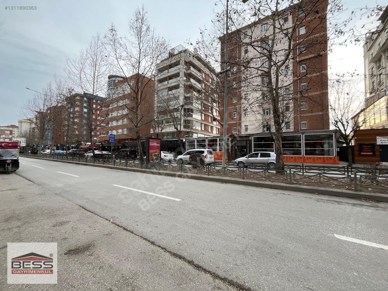 Bess'den Prf.yılmaz Büyükerşen Bulv.üzeri Devren Kiralık İş Yeri — fotoğraf 2