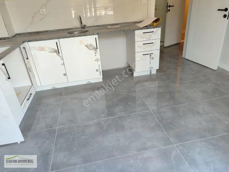 Tekeler Mahallesinde Satılık 3+1 Sıfır Daire.. — fotoğraf 9