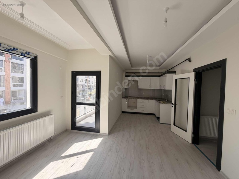 Coşkun Emlaktan Adliye Sarayı Yakını 2+1 Kiralık Daire — fotoğraf 2