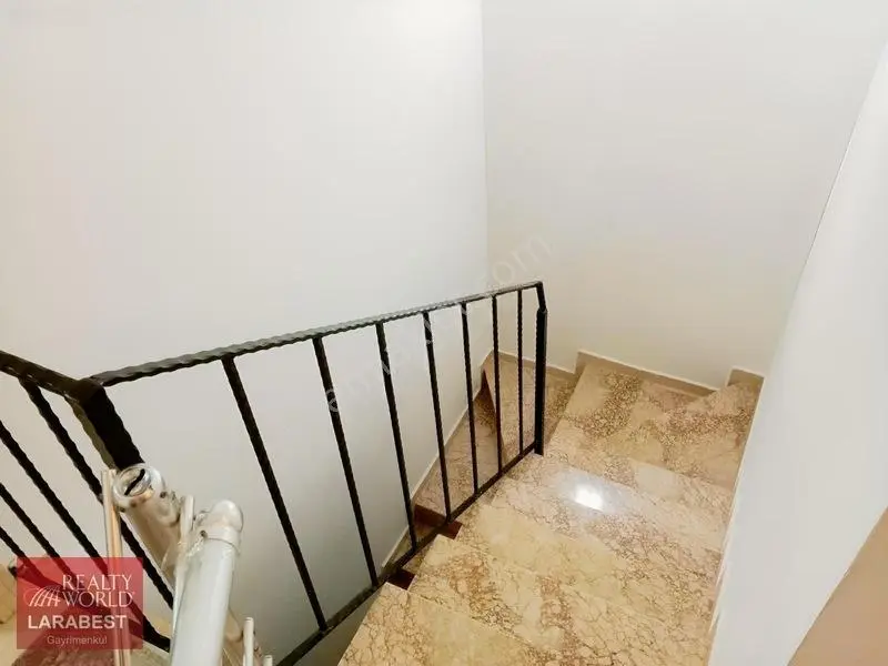Yalı Caddesinde Ferah, Kullanışlı 3+1 Yüksek Giriş Ters Dubleks — fotoğraf 19