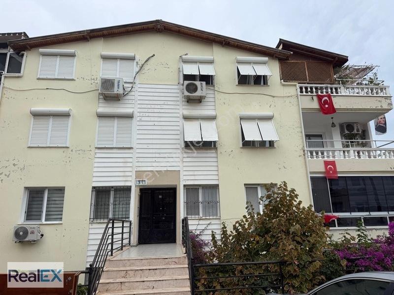 Çukuraltı Deniz Tarafında Temiz 2+1 Daire Fırsatı