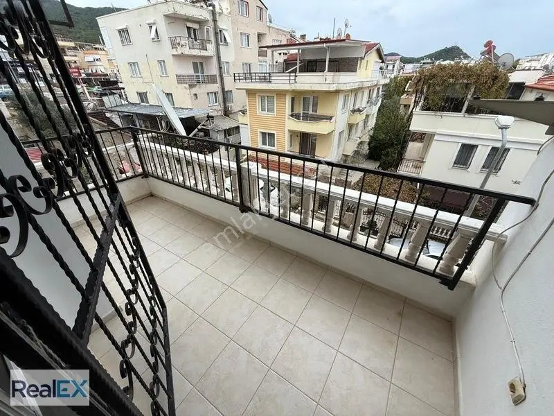 Çukuraltı Deniz Tarafında Temiz 2+1 Daire Fırsatı — fotoğraf 11