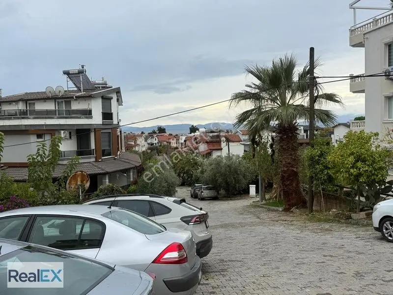 Çukuraltı Deniz Tarafında Temiz 2+1 Daire Fırsatı — fotoğraf 12