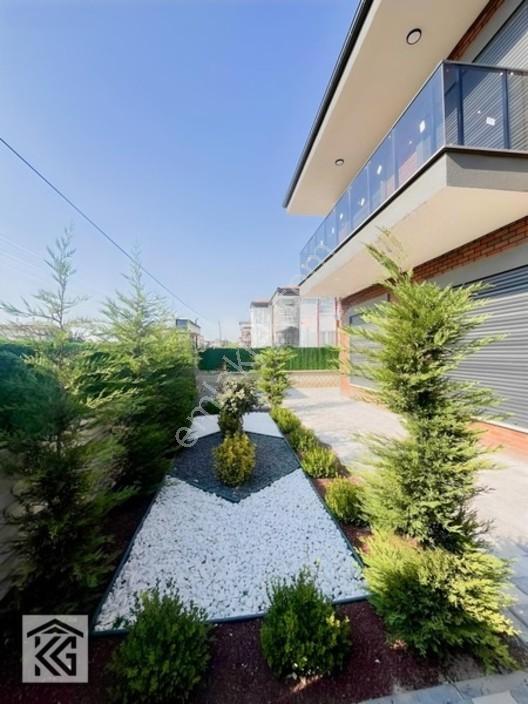 Meram Yaylapınar Karaman Caddesine 2 Parsel İçeride — fotoğraf 2