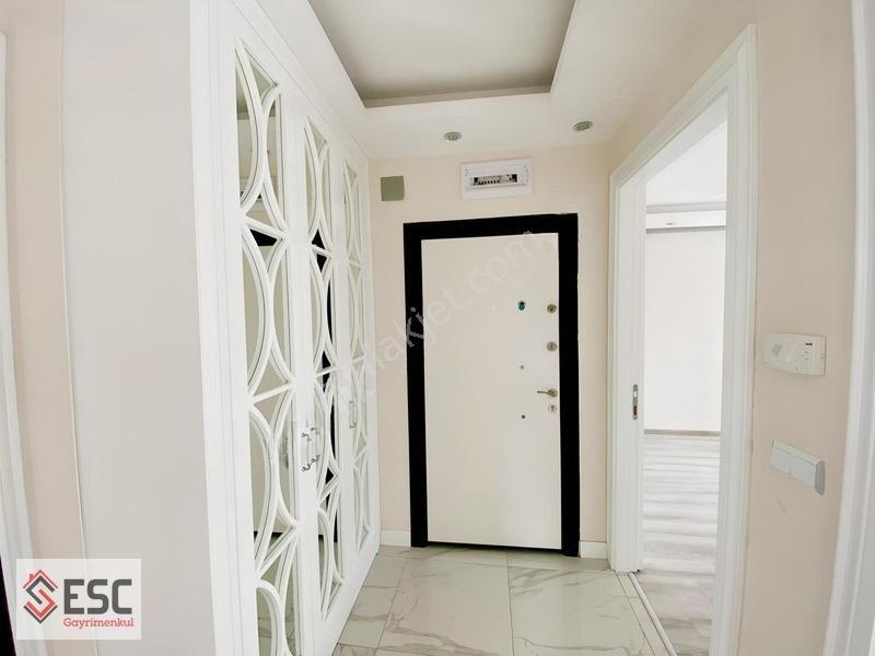 Esc'den Akdeniz Mah'de Cepheleri Açık 3+1 Fırsat Daire Esc1774 — fotoğraf 11