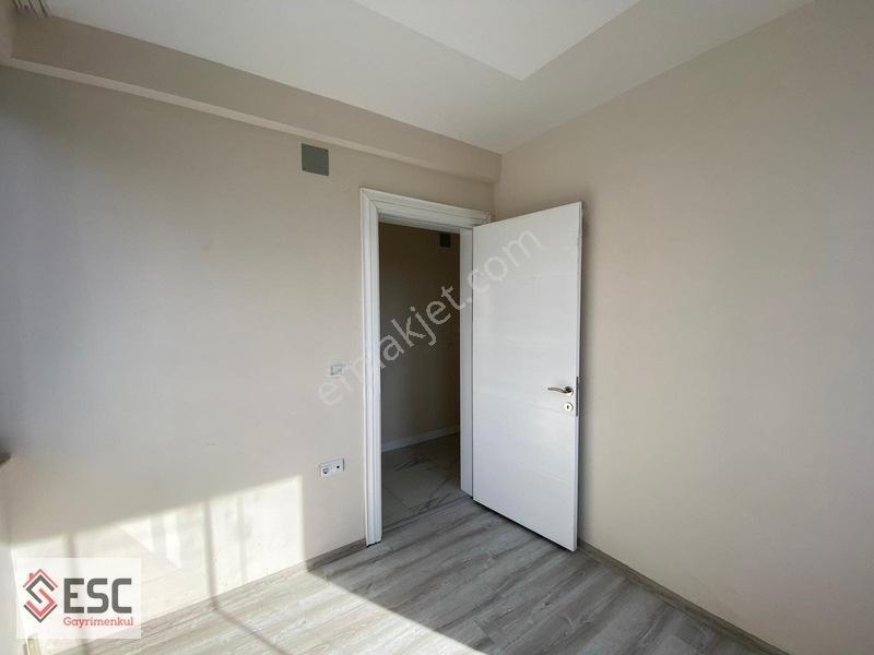Esc'den Akdeniz Mah'de Cepheleri Açık 3+1 Fırsat Daire Esc1774 — fotoğraf 18