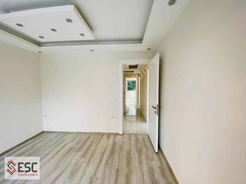 Esc'den Akdeniz Mah'de Cepheleri Açık 3+1 Fırsat Daire Esc1774 — fotoğraf 21