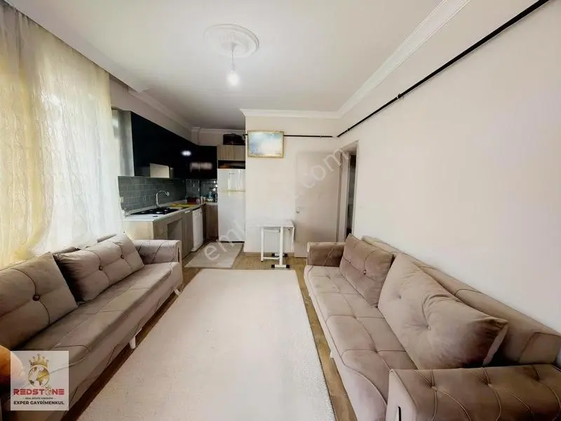 Karasuda Havuzlu Sitede Ara Kat Kombili C. Balkon Geniş 1+1 — fotoğraf 4