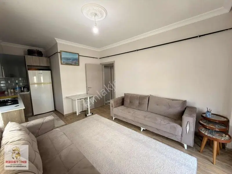 Karasuda Havuzlu Sitede Ara Kat Kombili C. Balkon Geniş 1+1 — fotoğraf 5
