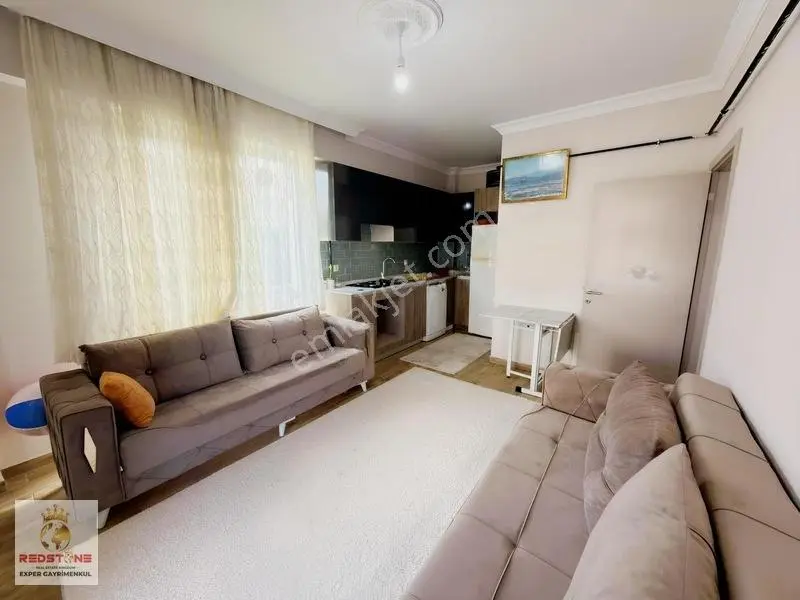 Karasuda Havuzlu Sitede Ara Kat Kombili C. Balkon Geniş 1+1 — fotoğraf 6
