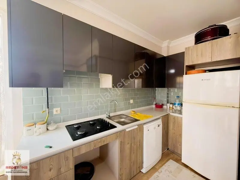 Karasuda Havuzlu Sitede Ara Kat Kombili C. Balkon Geniş 1+1 — fotoğraf 7
