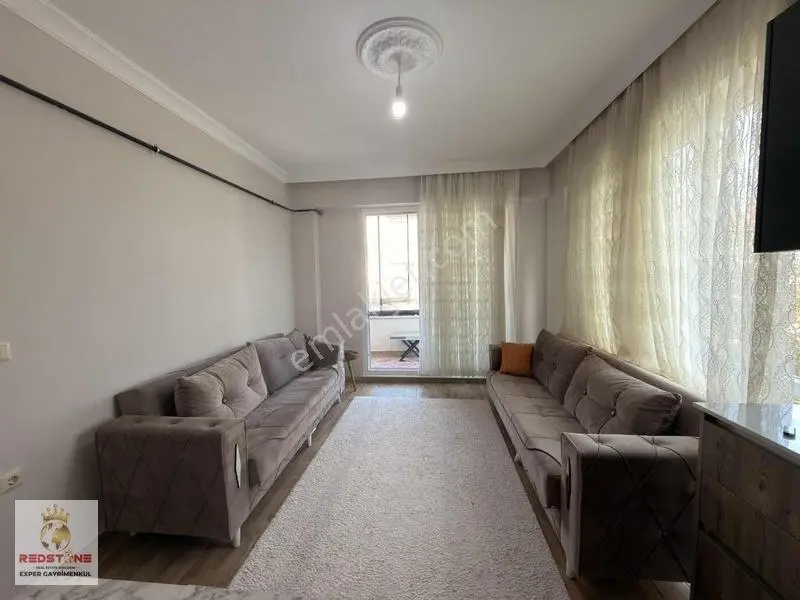 Karasuda Havuzlu Sitede Ara Kat Kombili C. Balkon Geniş 1+1 — fotoğraf 8