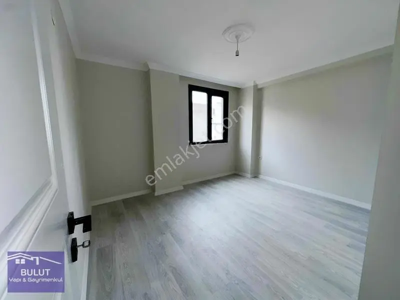 Atatürk Cd Yanıbaşında 2+1 90m2 Ters Dublex 0 Oturuma Hazır — fotoğraf 7