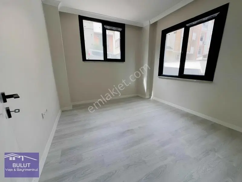 Atatürk Cd Yanıbaşında 2+1 90m2 Ters Dublex 0 Oturuma Hazır — fotoğraf 8